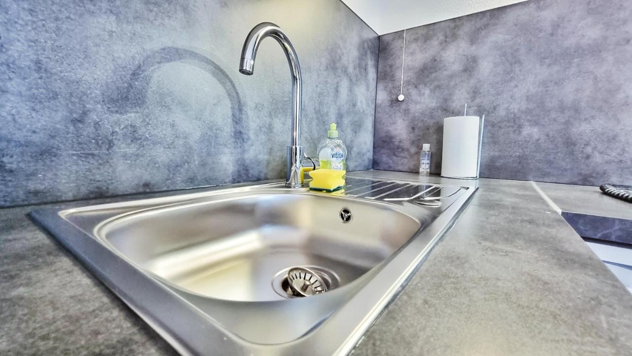 Le Smart - Parking - Terrasse - Wifi - Mulhouse - Relax Bnb Pfastatt Exterior foto