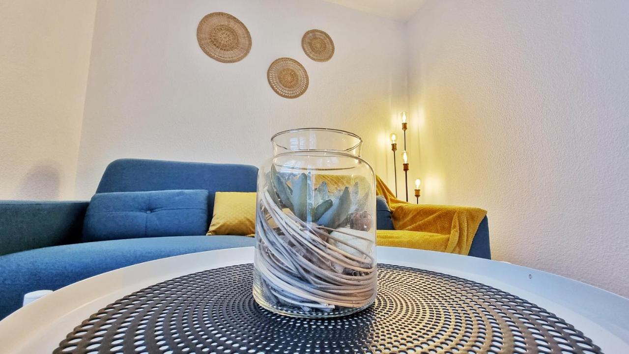 Le Smart - Parking - Terrasse - Wifi - Mulhouse - Relax Bnb Pfastatt Exterior foto
